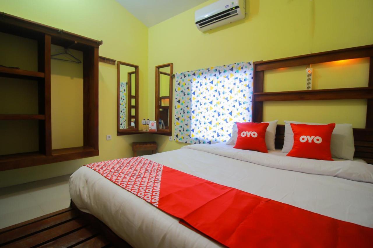 Oyo 1596 Taman Homestay Syariah Dumai Esterno foto
